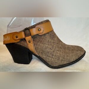 NEW Blowfish Women’s Malibu Sangria Western Style Mules Size 7.5